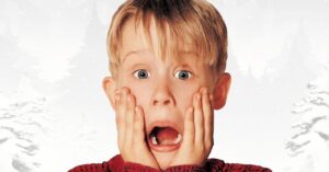 Resumo de Esqueceram de Mim: O Clássico Natalino 1 Esqueceram de Mim